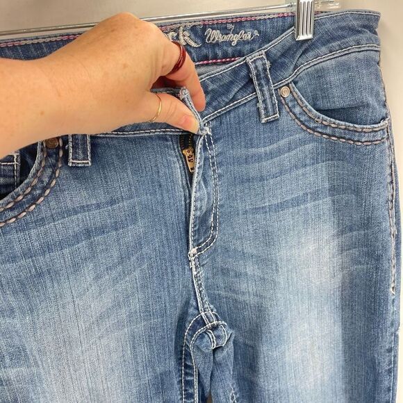 Rock 47 By Wrangler Womens Low Rise Jeans Embroidered Medium Wash Denim Size 26 - Picture 5 of 11